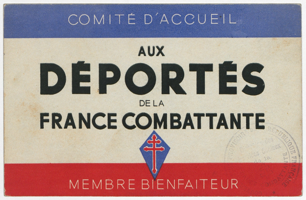 Ein altes französisches Passfoto mit der Aufschrift "Aux Sports de la France Combattante", einem Logo und einem Stempel.